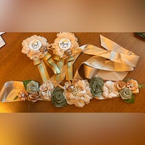 Elegant Floral Mom-to-Be Sash Set